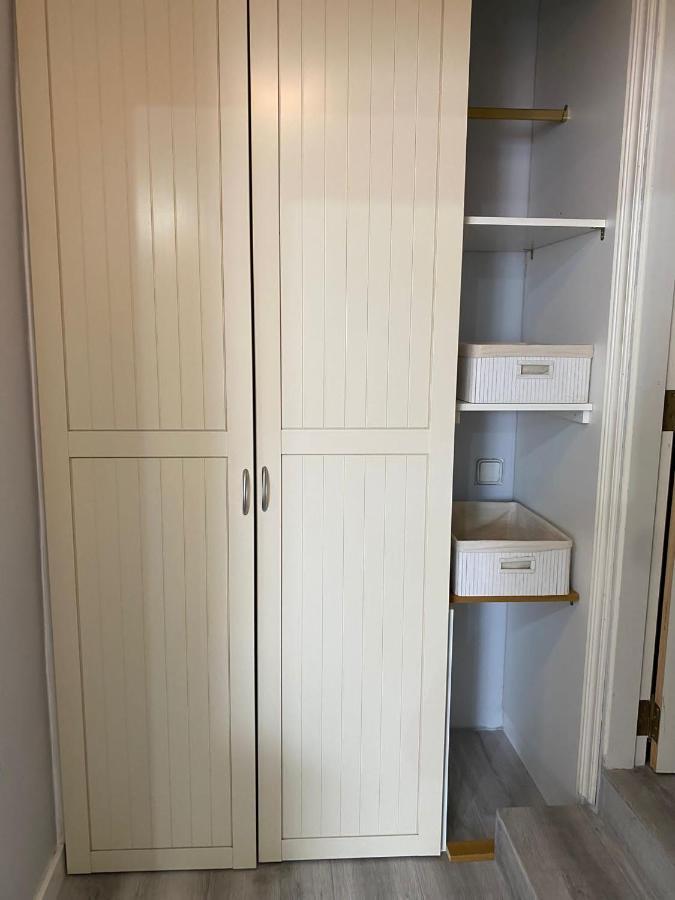 Schoenes Apartment - Ruhig - Aussenpool ลาโอโรตาวา ภายนอก รูปภาพ