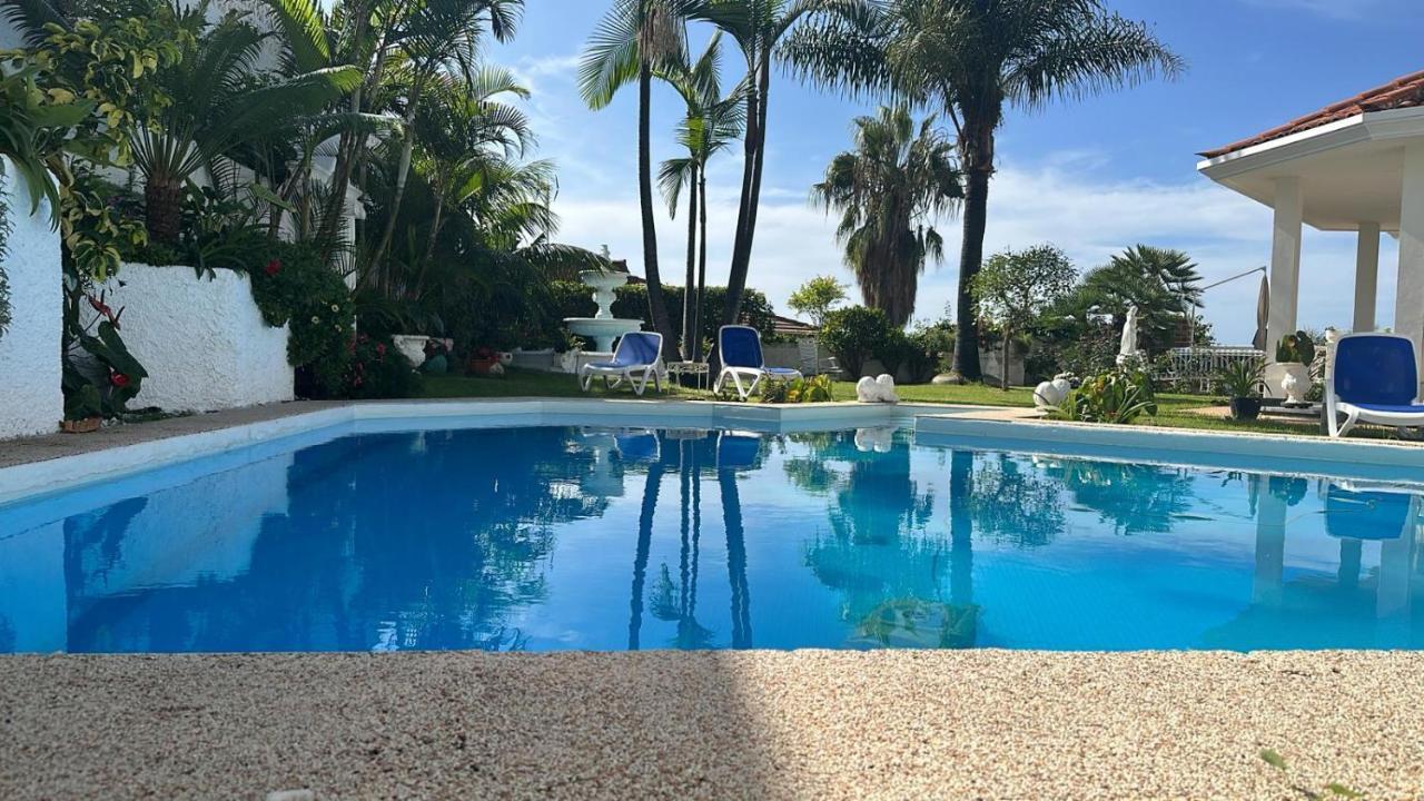 Schoenes Apartment - Ruhig - Aussenpool ลาโอโรตาวา ภายนอก รูปภาพ